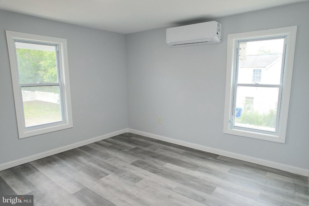 804 Fairview Avenue #B - Photo 6 of 14