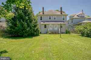 featured image of 343 W 2nd St