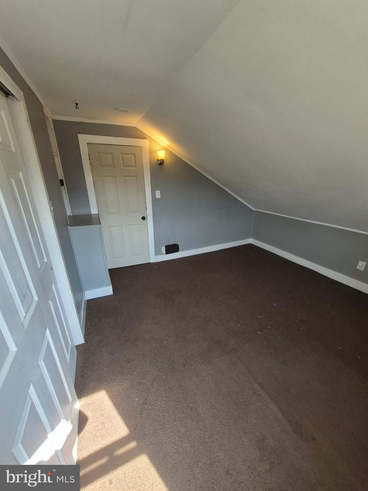 1501 1501--03 MOUNT HOLLY Road unit: 3 #3 - Photo 2 of 6