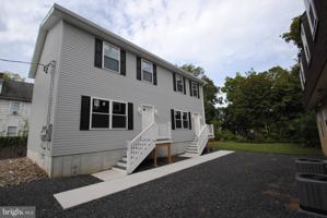 featured image of 119 119--121 W 3RD Street