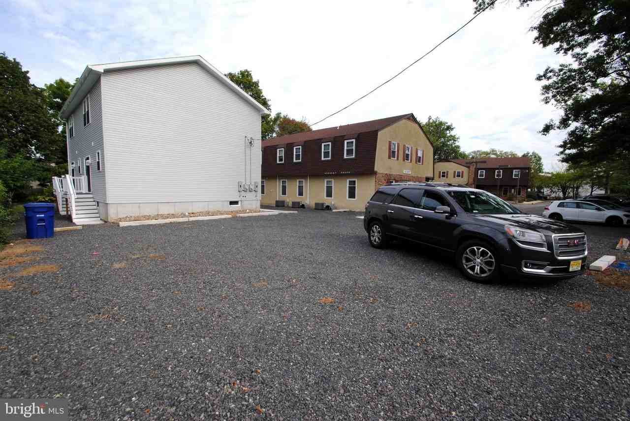 119 119--121 W 3RD Street - Photo 3 of 25