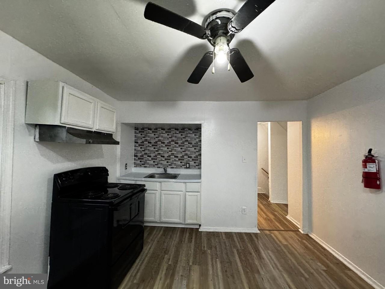 323 Vine St E Unit B #B - Photo 4 of 27