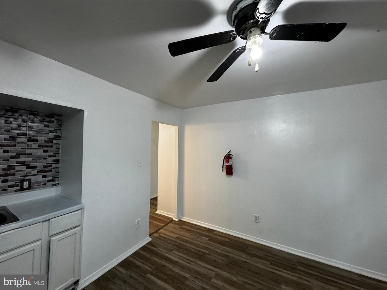 323 Vine St E Unit B #B - Photo 7 of 27