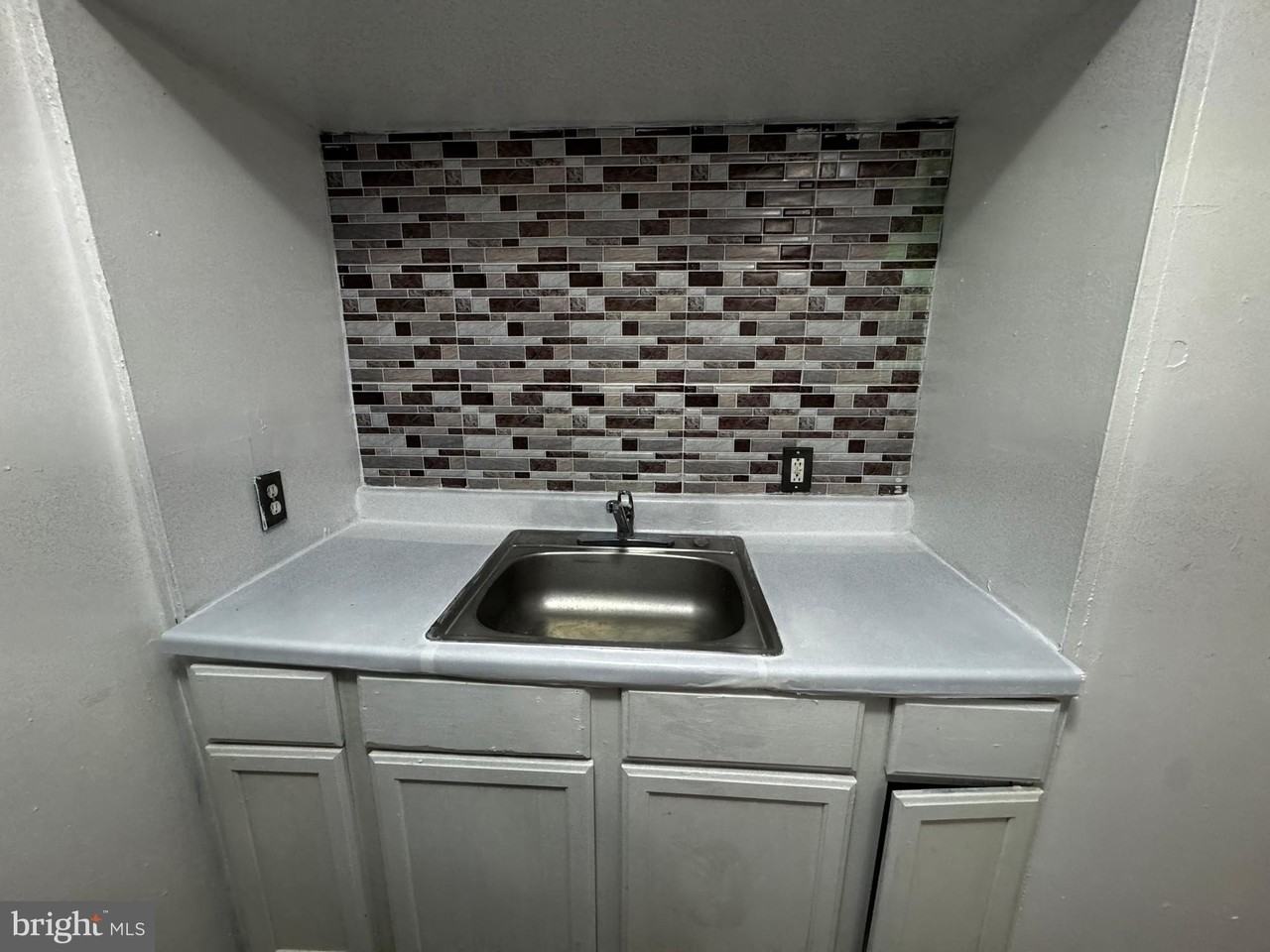 323 Vine St E Unit B #B - Photo 5 of 27