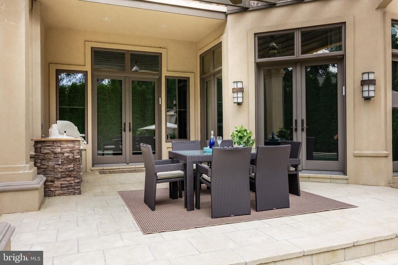 4 Southwood Dr - Photo 6 of 50