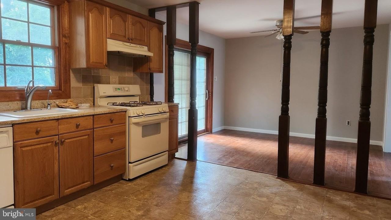 6 Cedar Creek Dr - Photo 7 of 14