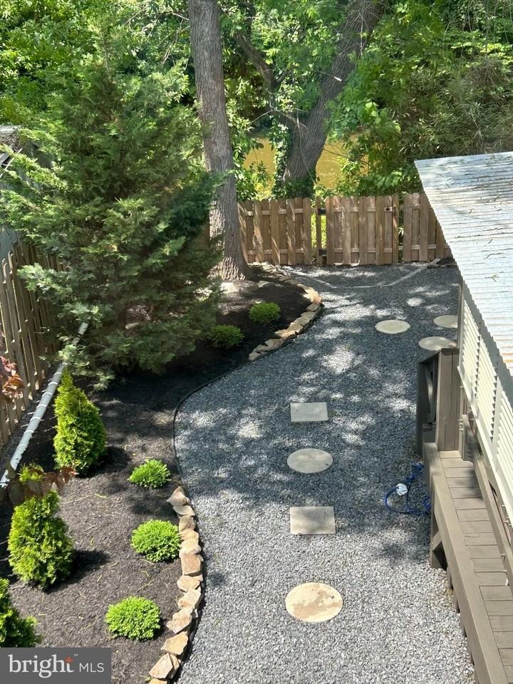 12 Dale Ave - Photo 2 of 21