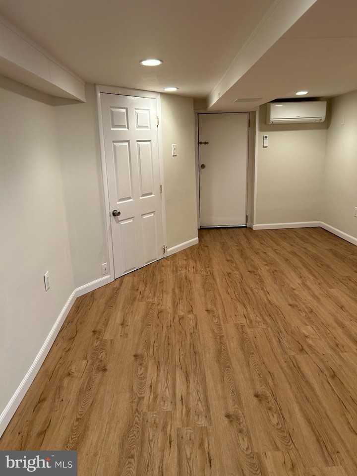 12 Dale Ave - Photo 5 of 21