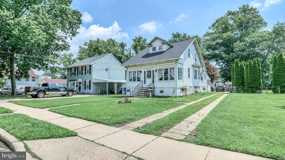 323 Monroe Ave - Photo 1 of 1