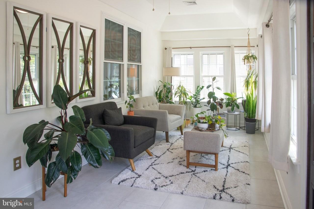 931 Stokes Ave - Photo 5 of 31