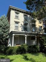 featured image of 405 N 2nd St