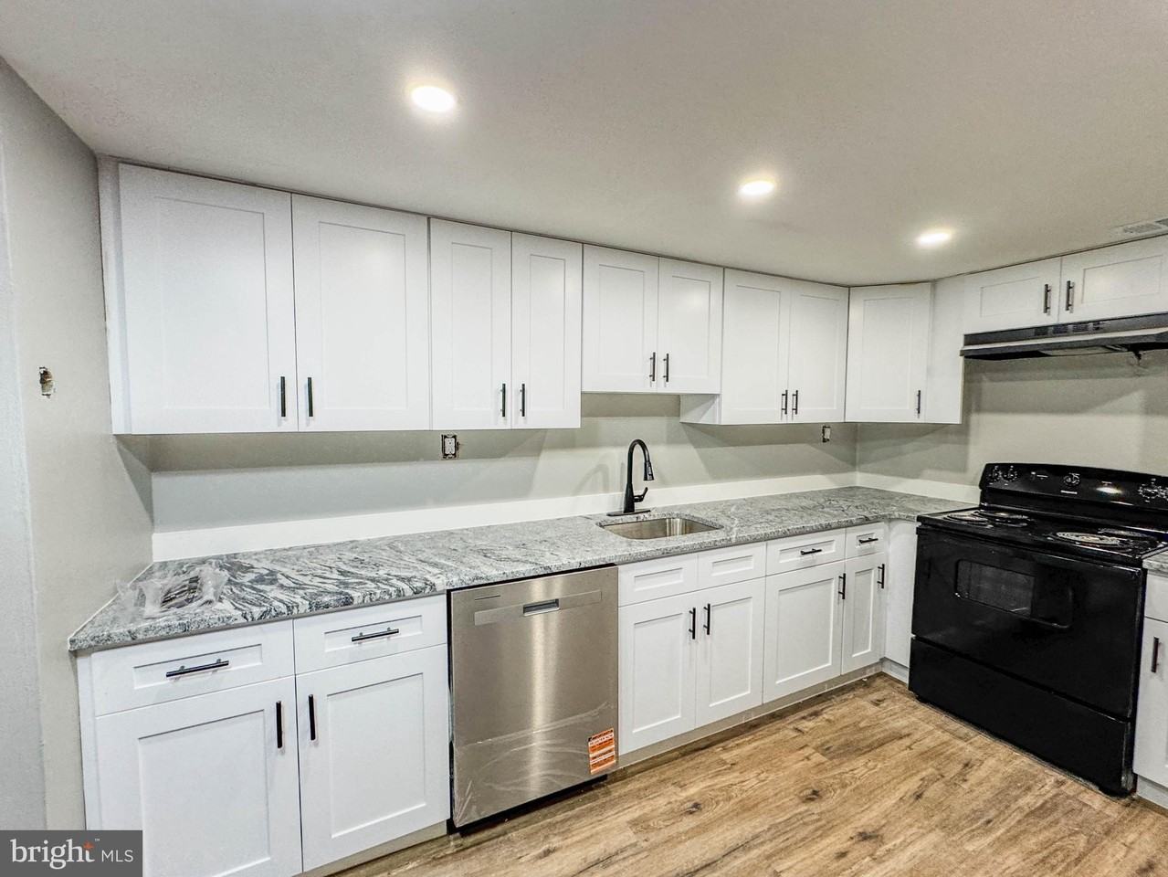 4 Milstone Ct - Photo 5 of 23