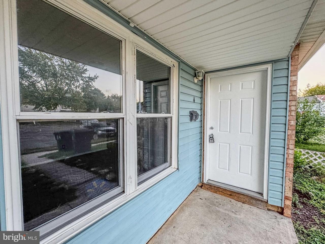 4 Milstone Ct - Photo 2 of 23