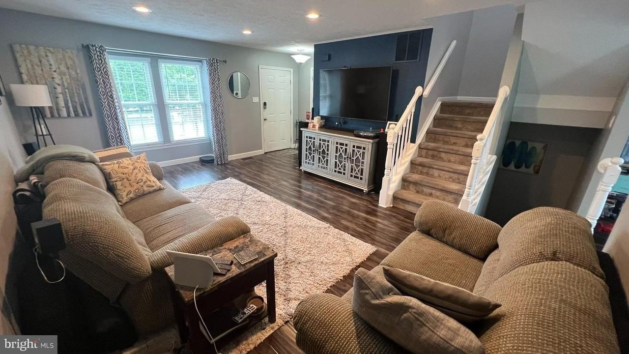 33 Pinehurst Ct - Photo 5 of 23