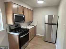 2032 Maple Ave Apt 8 #8 - Photo 1 of 1