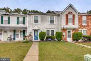 featured image of 6 Victoria Manor Ct #6