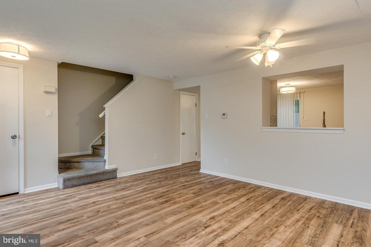 6 Victoria Manor Ct #6 - Photo 5 of 20