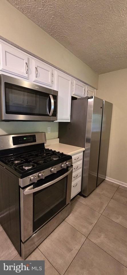 134 Kenwood Dr - Photo 3 of 9