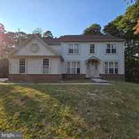 featured image of 15 Eastwick Dr