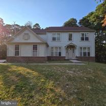 15 Eastwick Dr - Photo 1 of 1