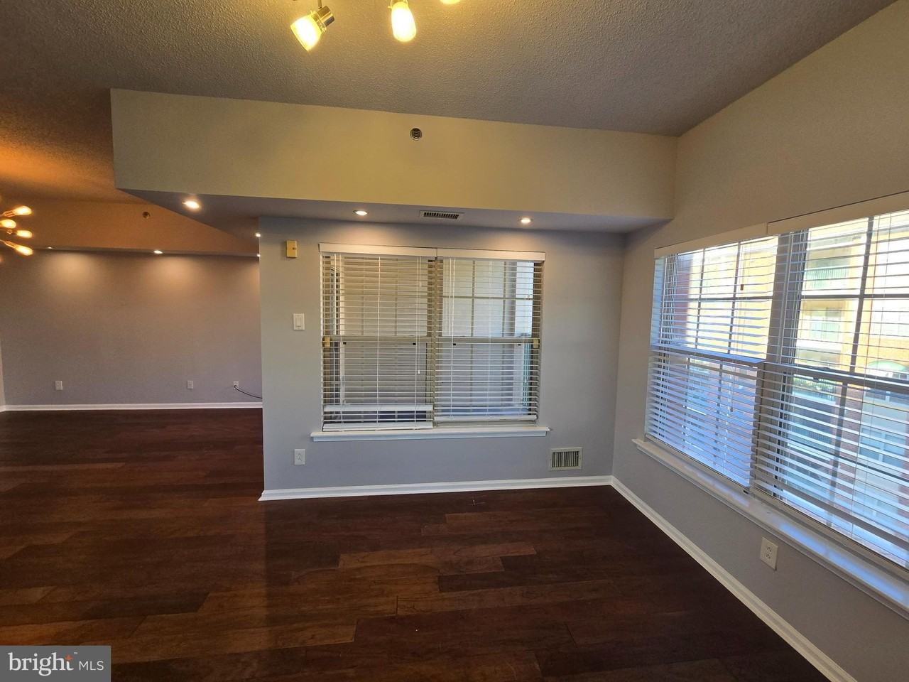 6163 Main Street - Photo 7 of 41