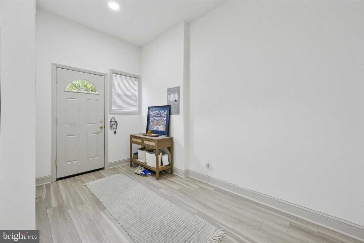 415 N Haddon Ave Unit B #B - Photo 4 of 17