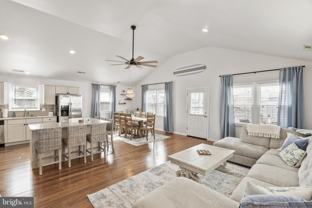 1527 Bay Avenue #B - Photo 1 of 1