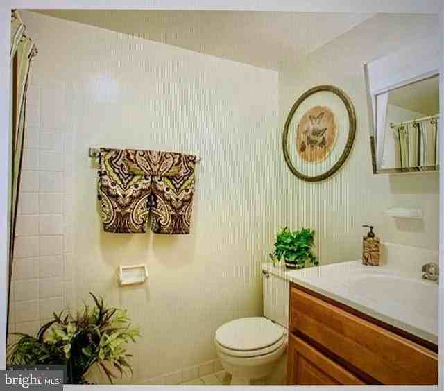 2049 Barnsboro Rd - Photo 4 of 6