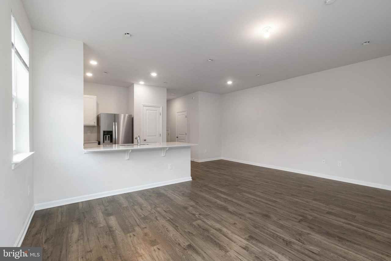 301 Mazzeo Dr - Photo 6 of 50