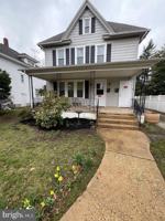 featured image of 648 Beacon Avenue #2