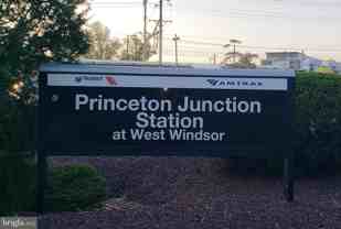 6 Halstead Pl - Photo 1 of 1