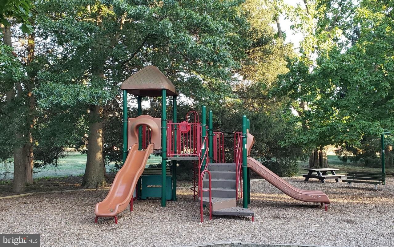 6 Halstead Place - Photo 3 of 17