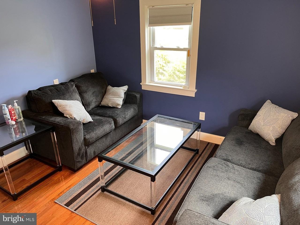 112 Hazelhurst Ave - Photo 2 of 17