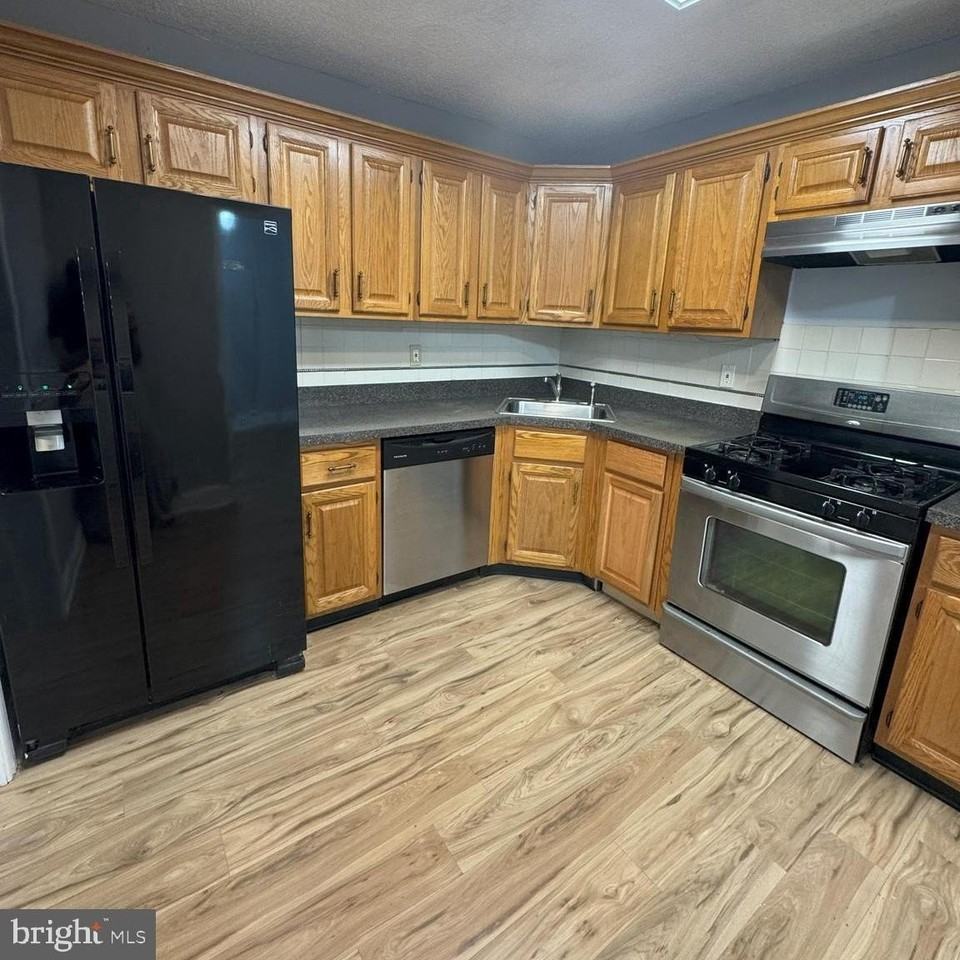 32 Scherer Court - Photo 6 of 34