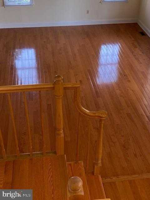 8 Poplar Ct - Photo 7 of 30