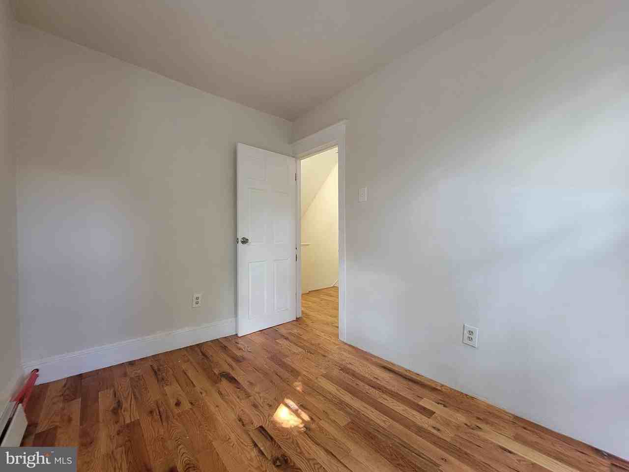 238 Rosemont Ave - Photo 3 of 9
