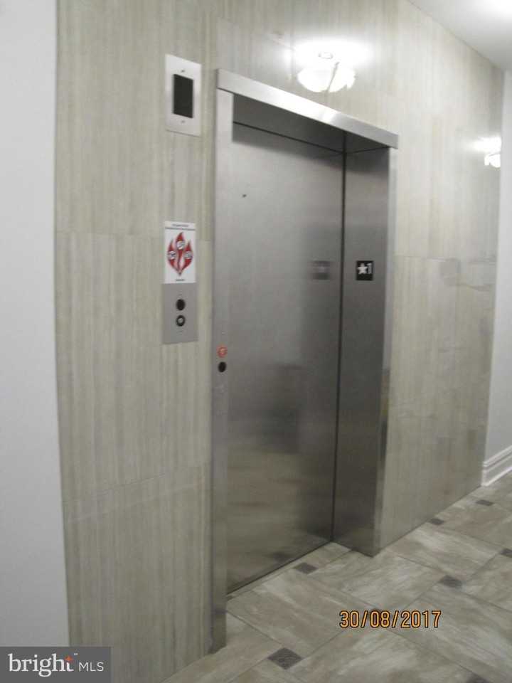 255 Nassau St Unit 301 #301 - Photo 4 of 9