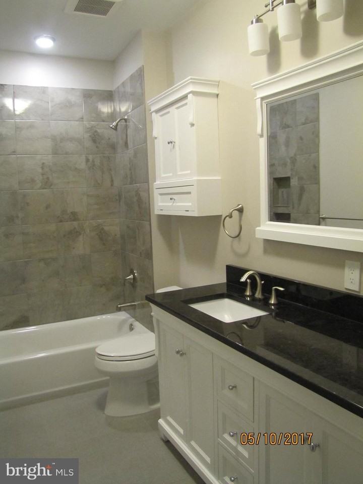 255 Nassau St Unit 301 #301 - Photo 7 of 9