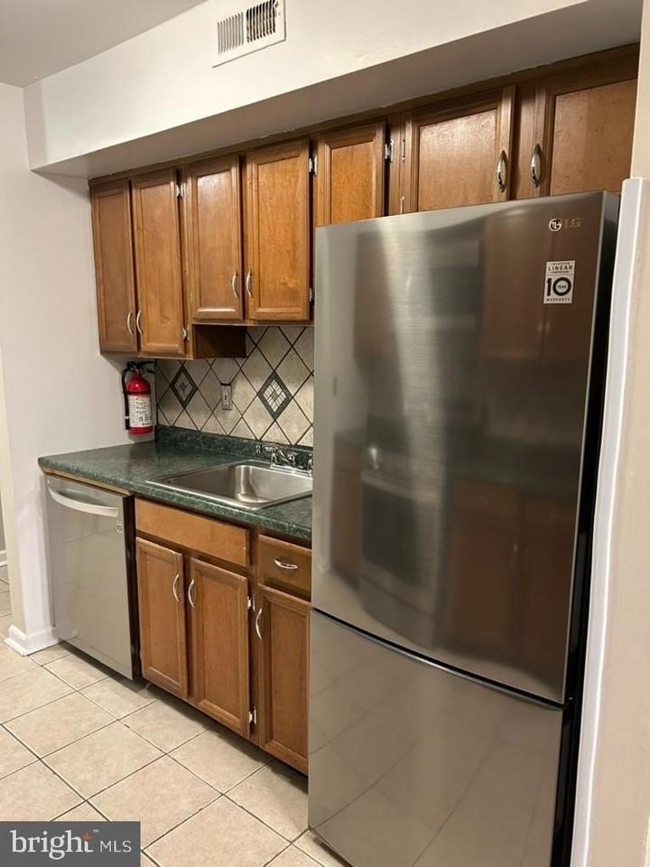 1231 Country Mill Drive - Photo 5 of 26