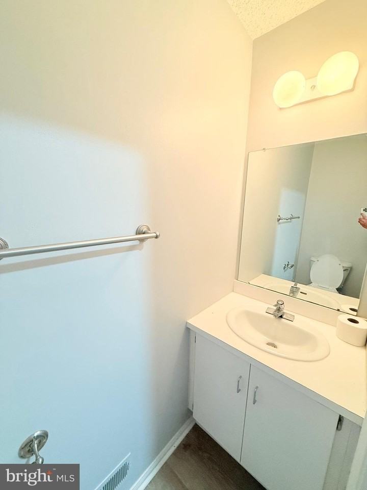 31 Drewes Court - Photo 7 of 22