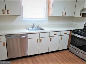 19 Barclay Ct - Photo 1 of 1