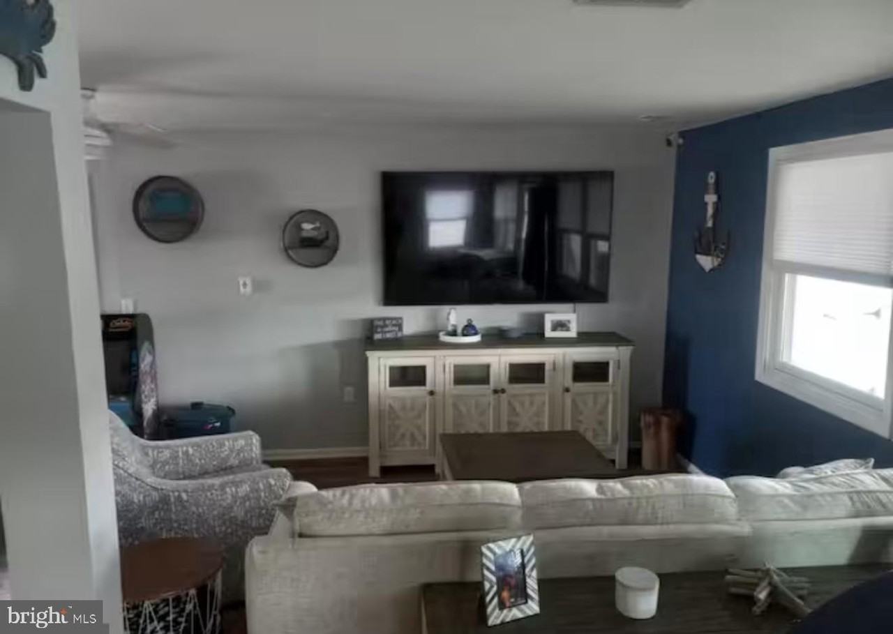 22 Ship Dr - Photo 4 of 20