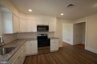 35 35 EAST Avenue unit: Apt 2 #2 - Photo 1 of 1