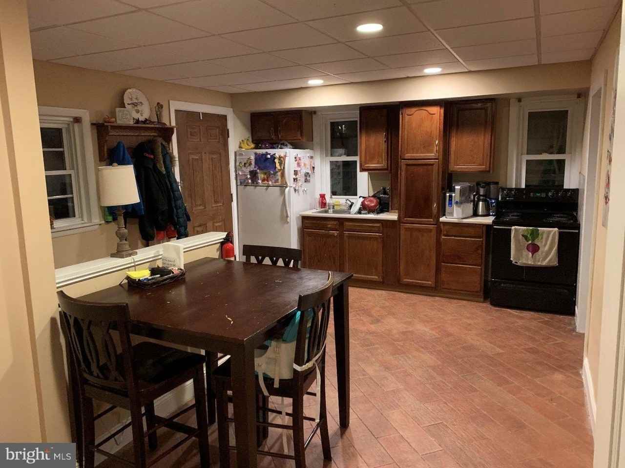 555 Chestnut Street - Photo 5 of 11