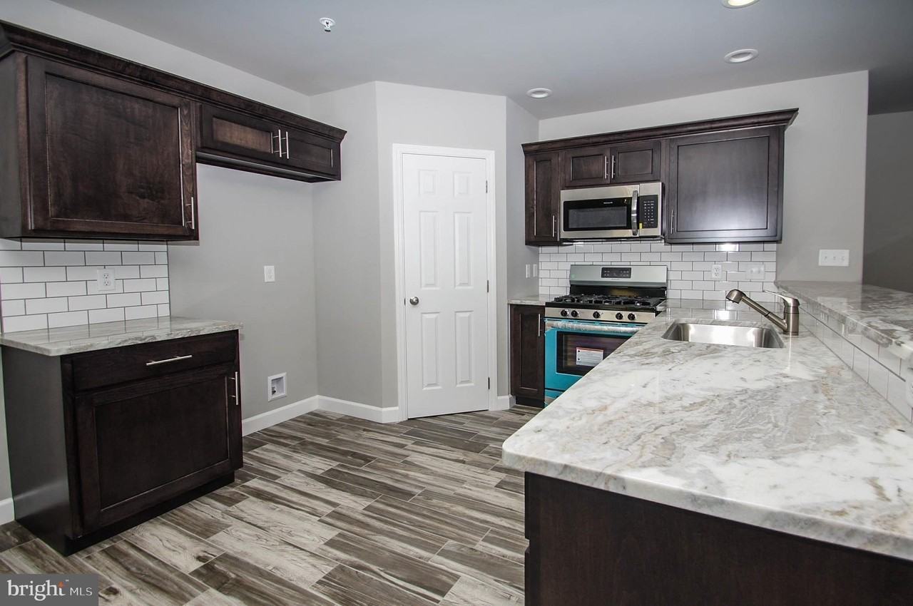 515 Elm St - Photo 6 of 15