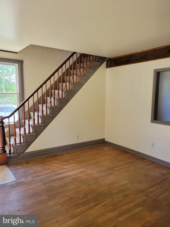 40 Star Road - Photo 3 of 20