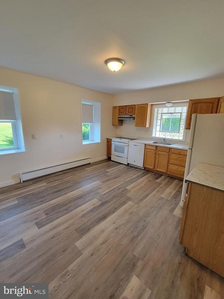 1022 Gravel Pike - Photo 6 of 18