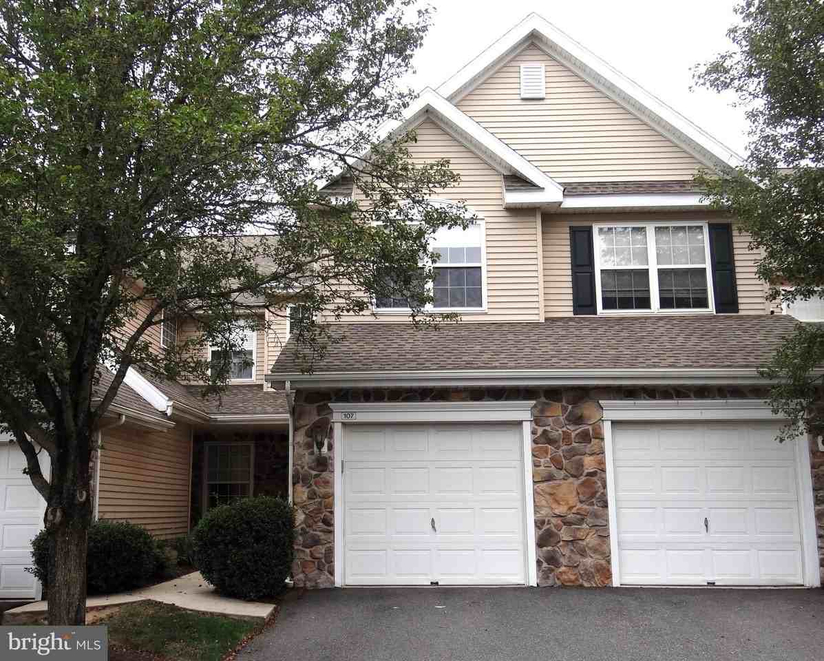 107 Country Ln - Photo 2 of 21