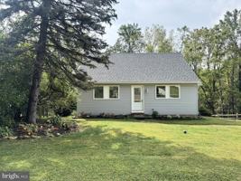 featured image of 40 Elaine Dr