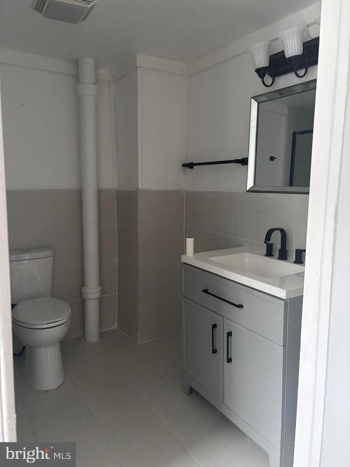 1724 Cotton St - Photo 4 of 15